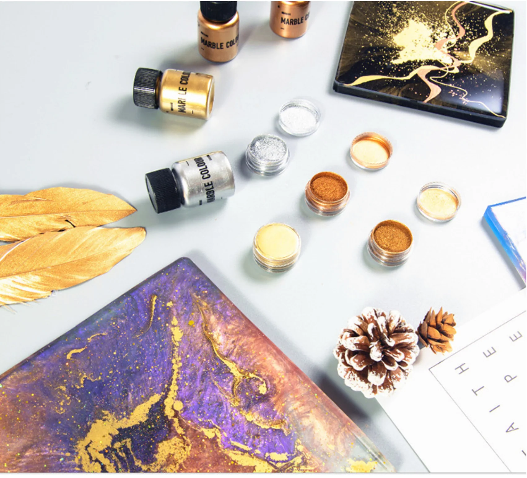 Metallic Bronze Powder - Image 4