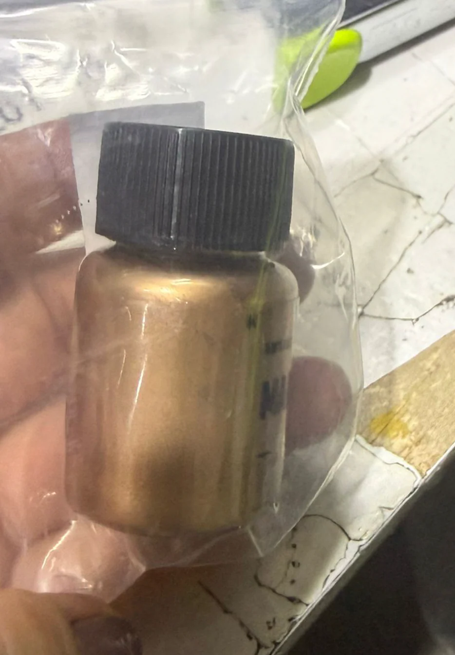Metallic Bronze Powder - Image 5