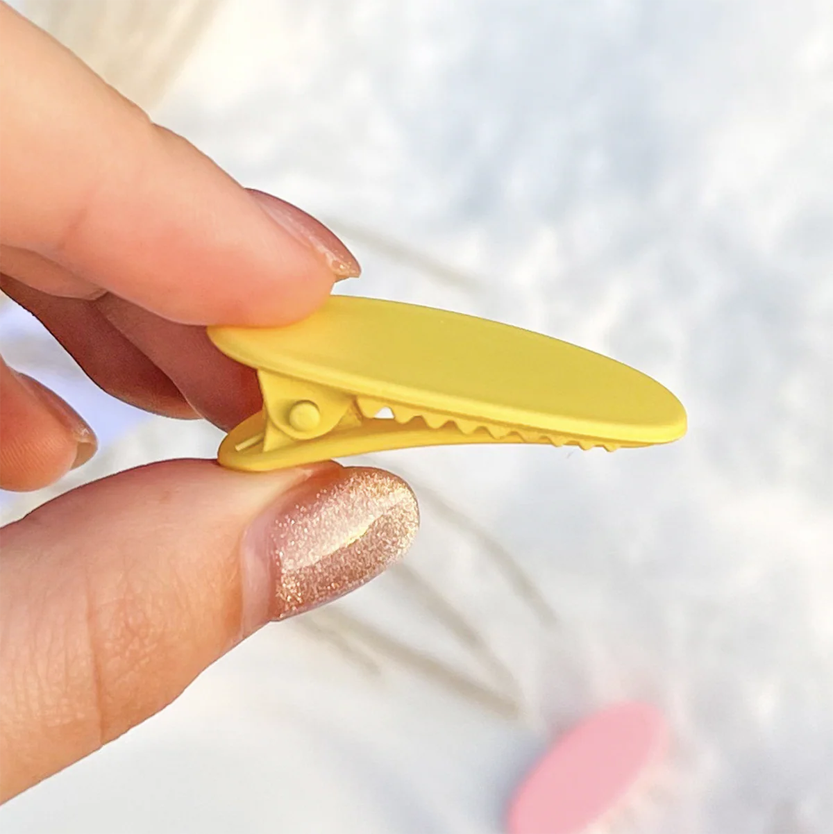 Mini Hair Clip Flat Back - Image 2