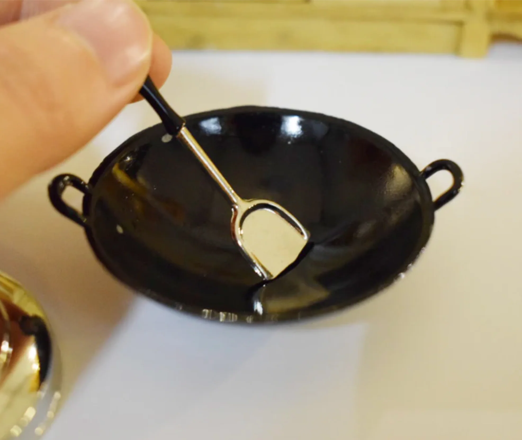 Miniature Casserole Pot with Lid Silicone Mold - Image 5