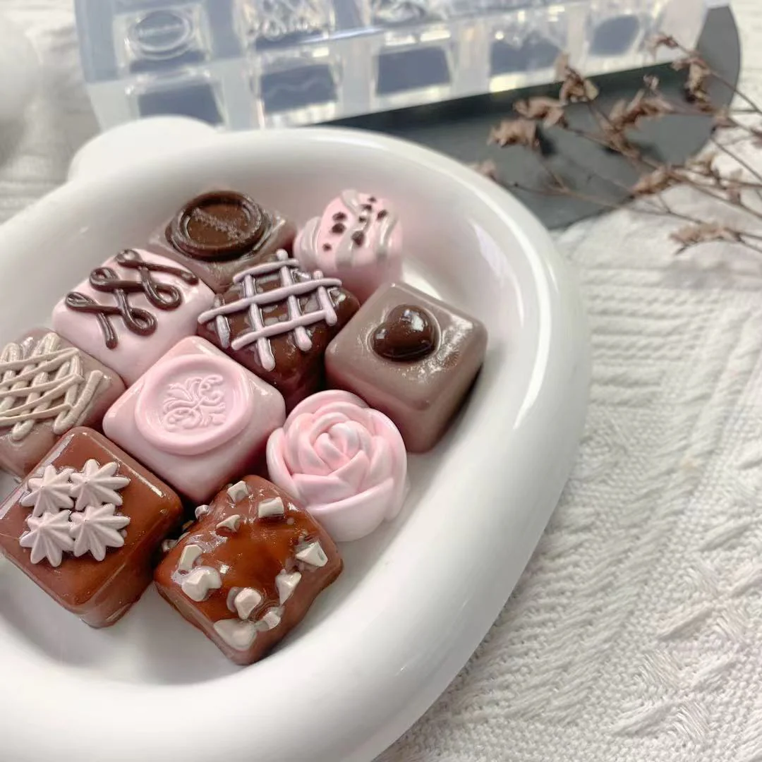 Puni Puni Exclusive Chocolate Box - Image 4