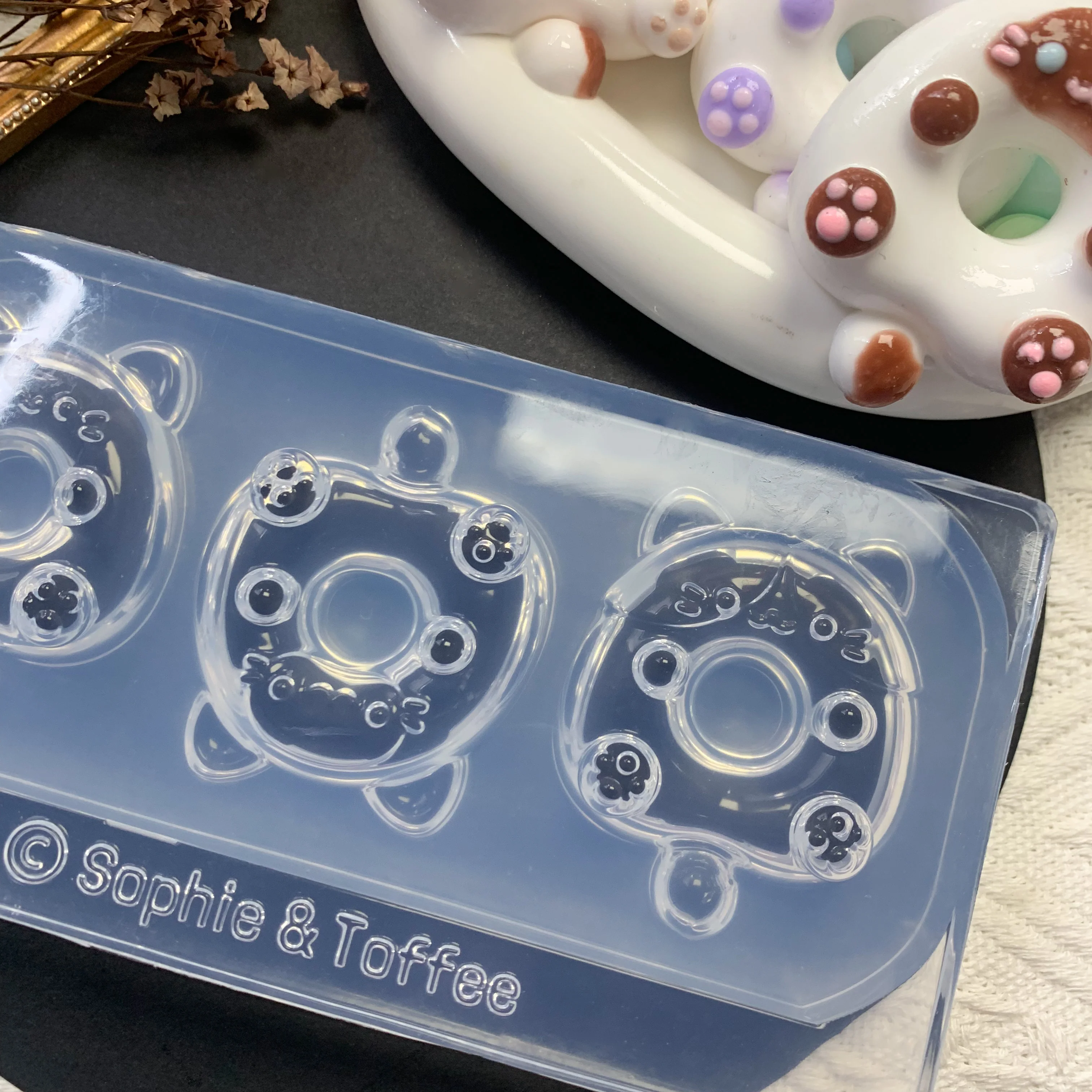 Puni Puni Exclusive Donut Box - Image 3