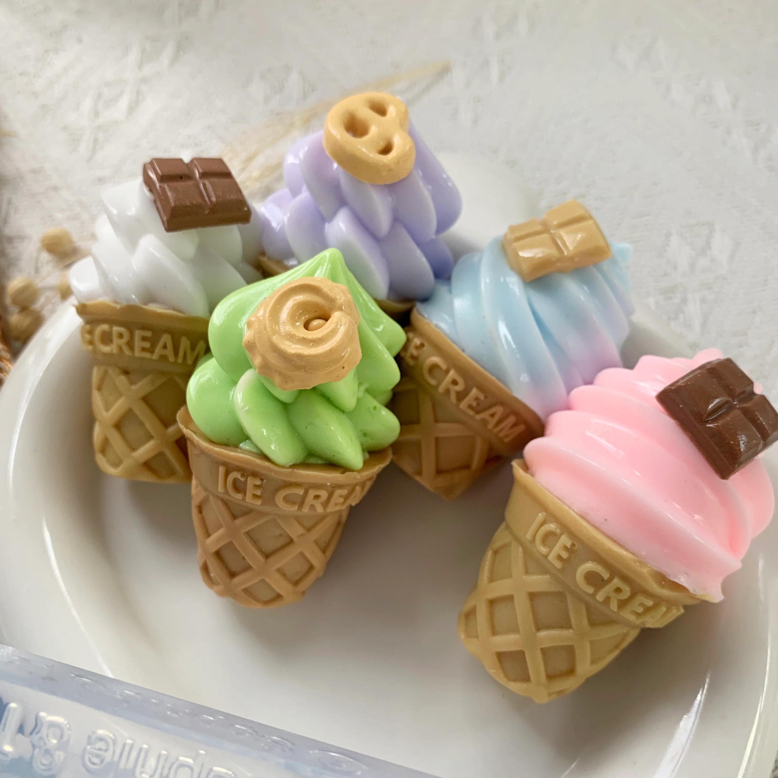 Puni Puni Exclusive Ice Cream Box - Image 2