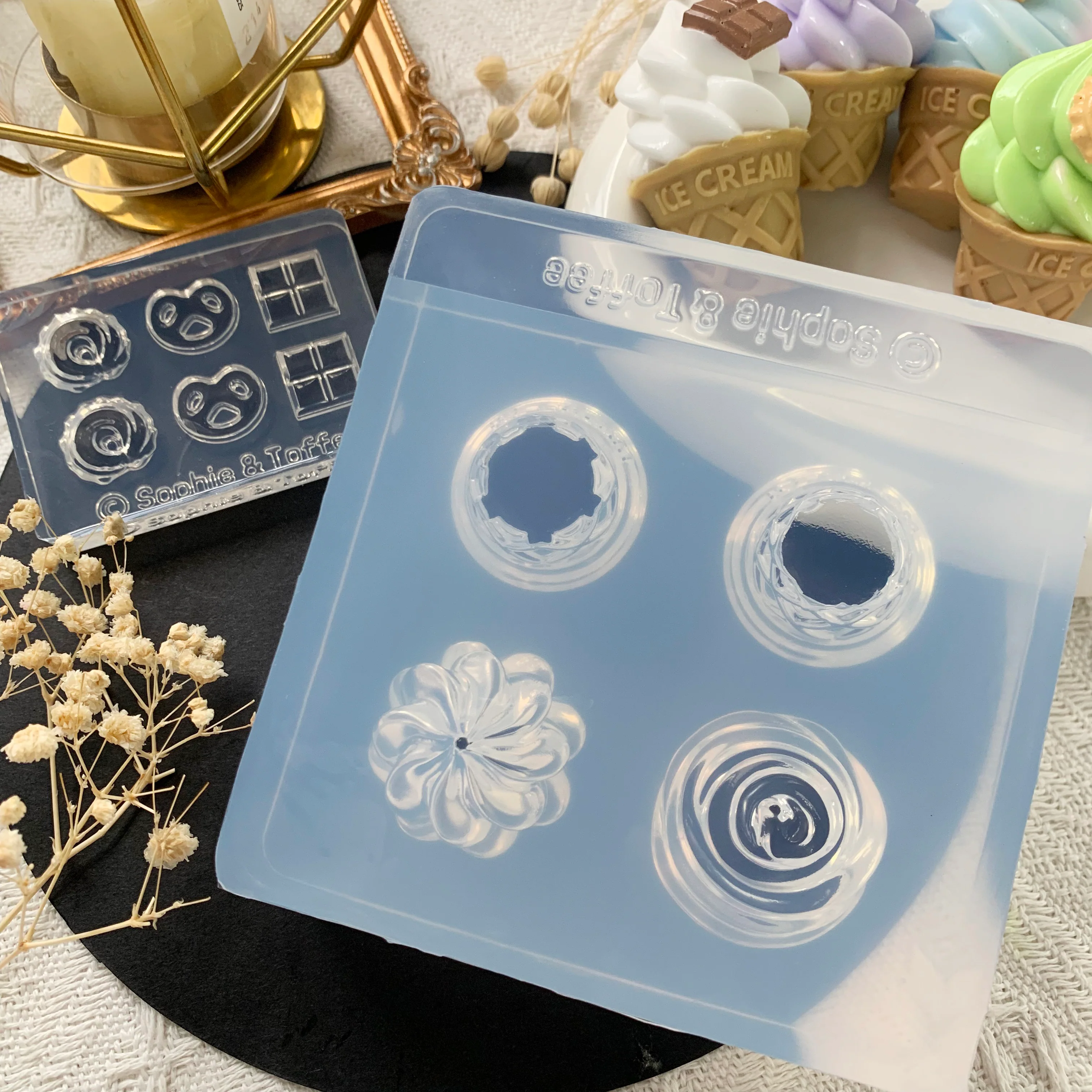 Puni Puni Exclusive Ice Cream Box - Image 3