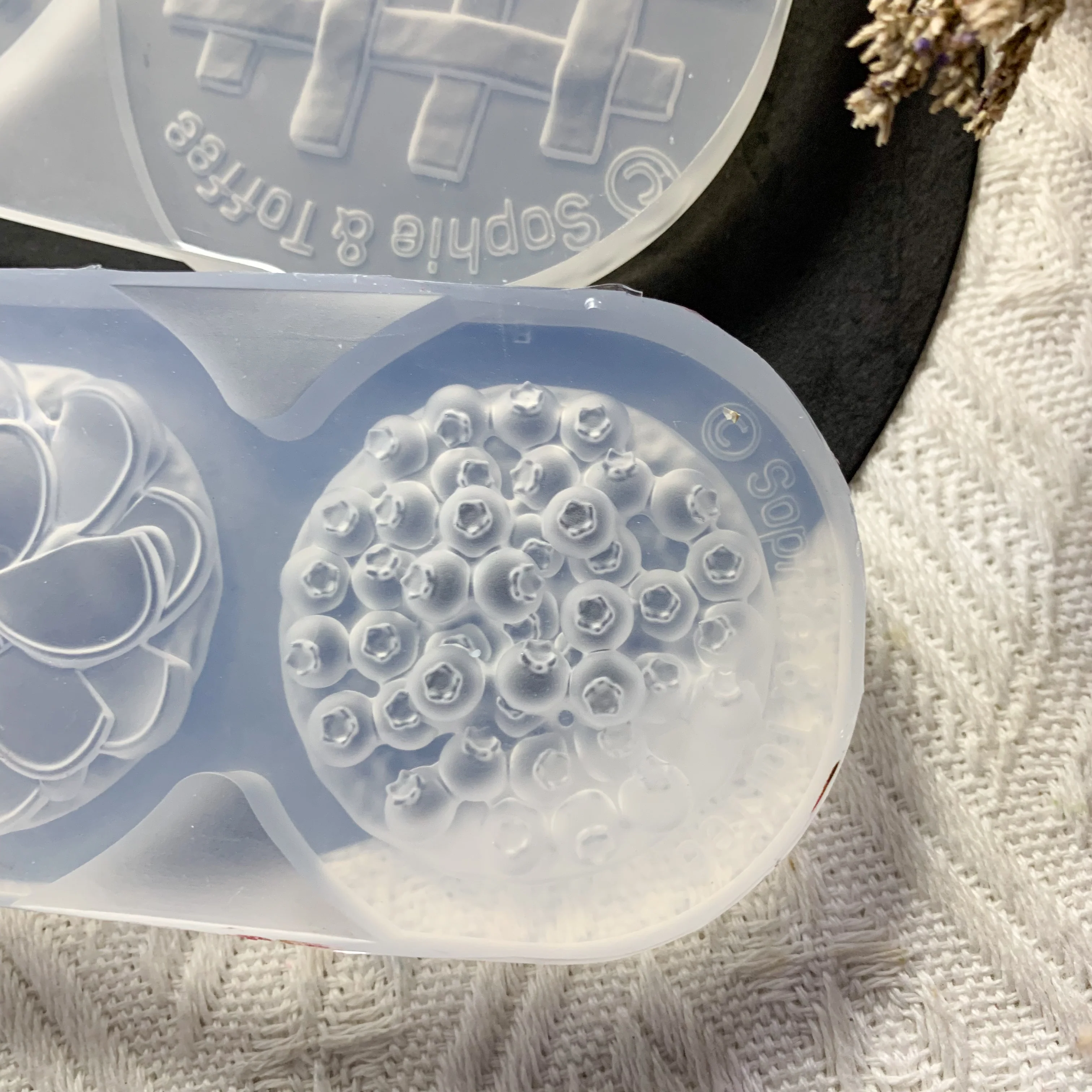Puni Puni Exclusive Pretty Pie Box - Image 5